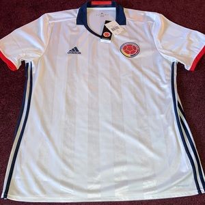 NWT adidas authentic Colombia Jersey size Xlarge and large available